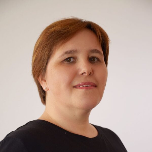 portret Janita Tacer Slana